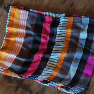 Beautiful and Soft Geometric Scarf